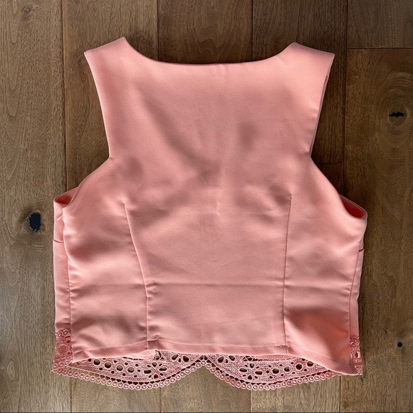 Reitmans Peach Crop Top - Picture 2 of 4